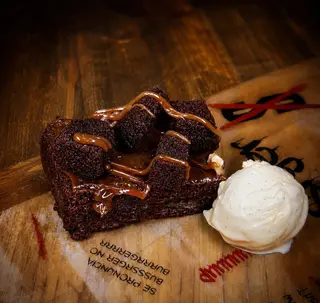 BROWNIE & VAINILLA