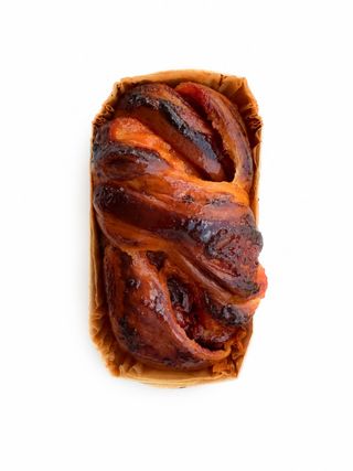Mini Babka cu Caise și Căpșuni