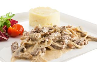 Бефстроганов по-королевски