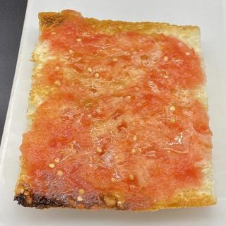 Pan de coca con tomate (4u)