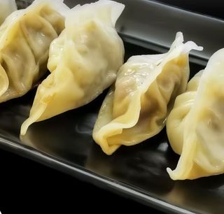 009B - Gyozas Pollo (4 Pzs)