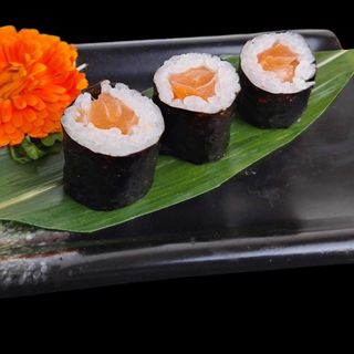 043 - Maki Salmón (3Pzs)