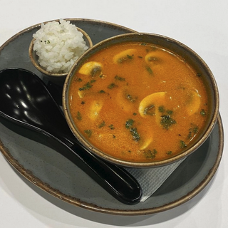 Суп Том ям з морепродуктами (300г)