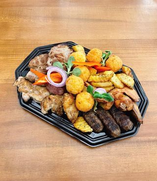 Platou cu de toate calde