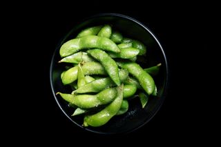 Edamame Sa Krupnom Himalajskom Solju