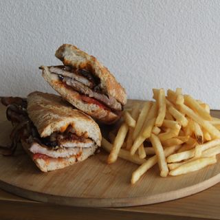 Bocadillo De Lomo