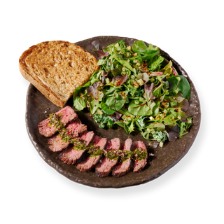 Vitela grelhada com molho chimichurri 
