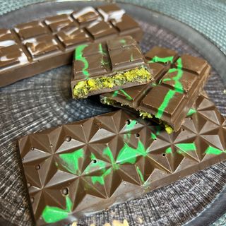 Դուբայի «կաթնային» Շոկոլադե Սալիկ