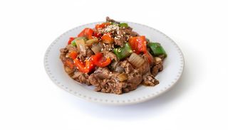 Viande De Bœuf Sautés Au Poivrons Mariné Chinois