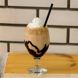 Nescafe sa šlagom