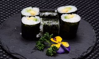 203. Hosomaki avocado 