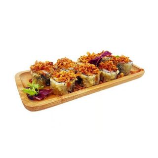 48. Hosomaki De Salmon Y Queso Tempurizado con cebolla crujiente (8 Uds.)
