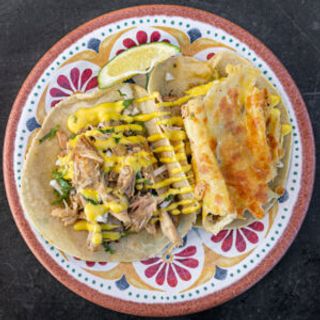 Takos De Pollo Al Horno A La Concha Con Costra De Queso (2 Uds.)