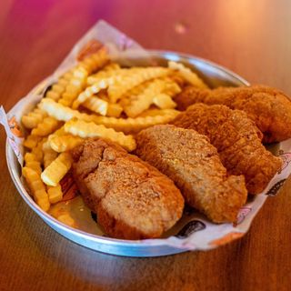 CHICKEN FINGERS CON PATATAS