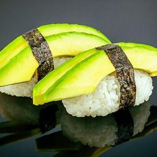 26. Nigiri avocado