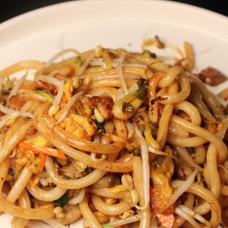 A98 UDON CON MANZO E VERDURE