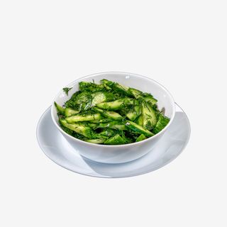 Salata de castraveti cu ceapa 