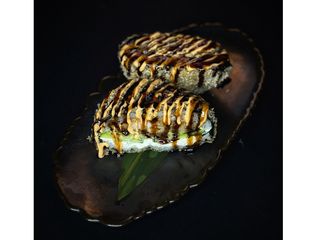 Суши бургер з креветкою (350г)