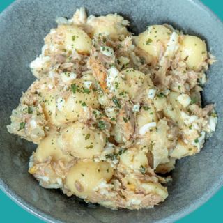 PATATAS ALIÑADAS CON ATÚN