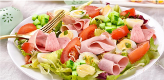 Ensalada De Jamón York Y Parmesano