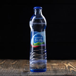 Woda Krystaliczne Źródło gazowana