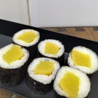 Hosomaki De Takuan (6 Pzs.)