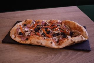 PIZZA TARANEASCA Ø 40x25cm