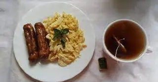 Black Tea, Pair of Sausage or Samosa, Omelet (2 Eggs)