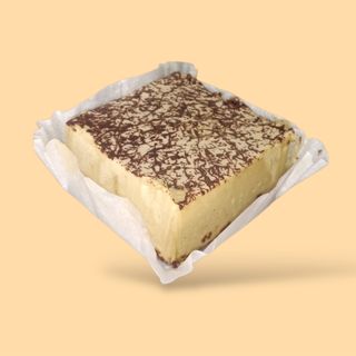 Semifreddo cremoso al Pistacchio su Meringa al Cacao 