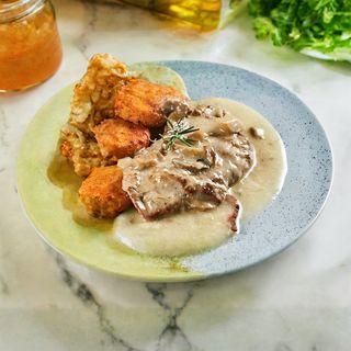 Teleća šnicla u natur sosu