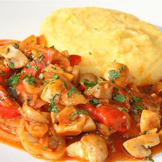 De post: Tocanita de ciuperci cu mamaliga