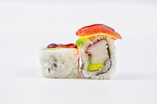 105. Uramaki rainbow
