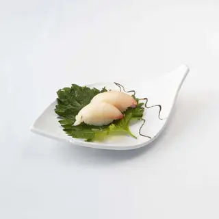 Sushi dorada japonesa (2 pzs.)