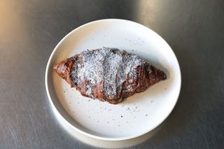 Круасан мак-вишня 2.0