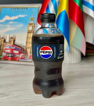 Напій Pepsi пляшка без цукру газована 0,33л