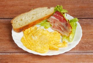 Omlet sa suvim vratom