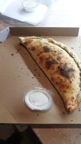 Mutvak Calzone