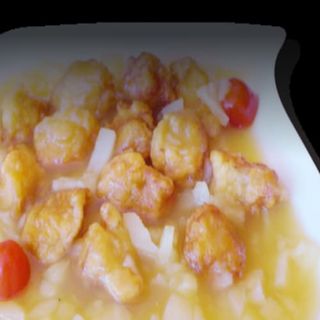 109.Pollo Con Piña Frito