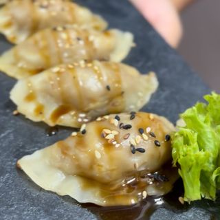 Gyozas de cerdo (6 uds.)