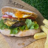 Двоен телешки бургер 