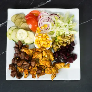 Plato combinado de pollo frito