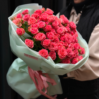 33 гілки троянди Пінк Ванесса