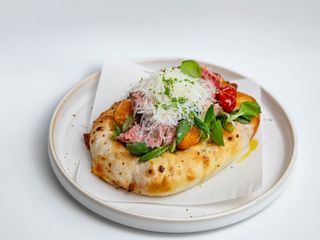 Флет бред з сиром та ростбіфом (240г)