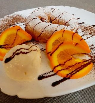 Штрудель з яблуком (200/50/20г)