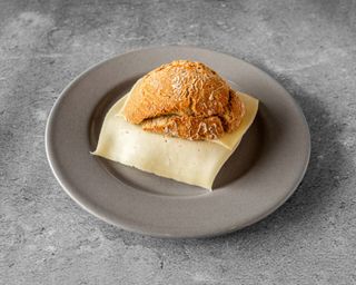 Pão da Aldeia com Queijo