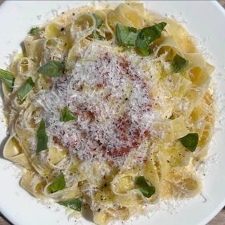 Паста з соусом болоньєзе