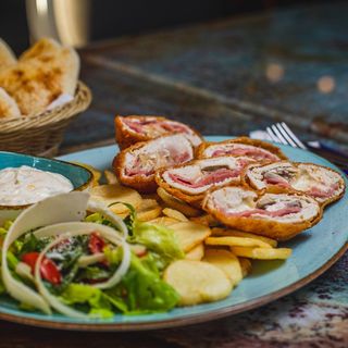 Punjena pohovana piletina