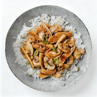 Chicken with Bamboo and Shiitake Mushroom with pivo free 