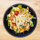 Salade Poulet Thaï