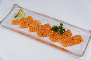 S6. Carpaccio di salmone